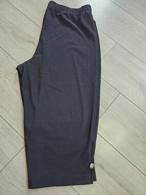 ​JUDY LOGAN Black Cropped Capris Pants Button Detail Plus Size 2XL Made CANADA🔥